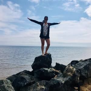 Meet your Posher, Camille